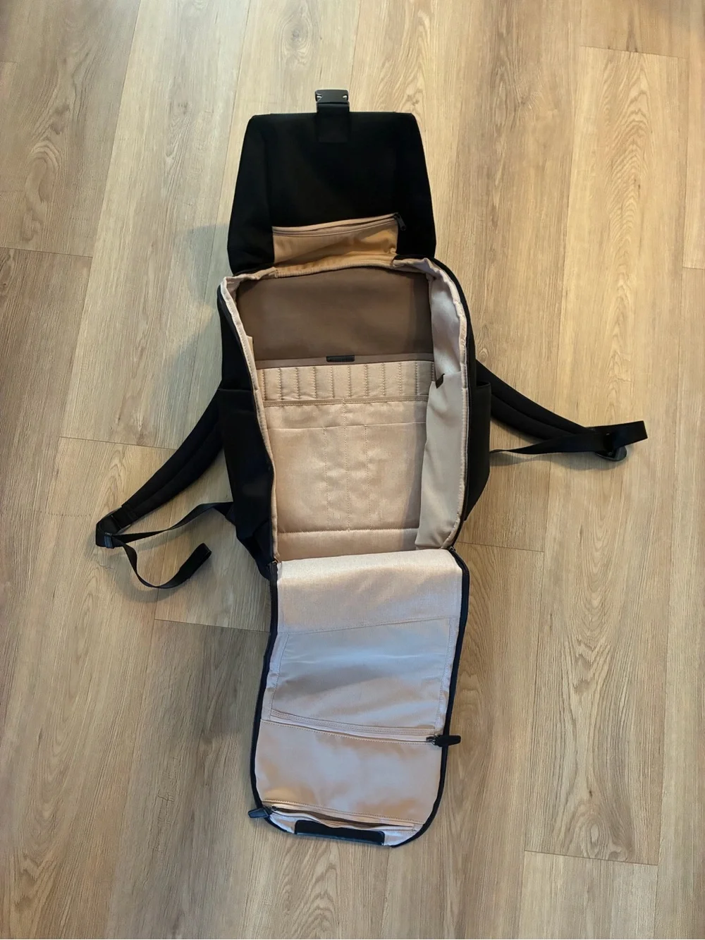 Stuart & Lau Capstone Backpack Gen 3 Black 23L Laptop Travel Bag